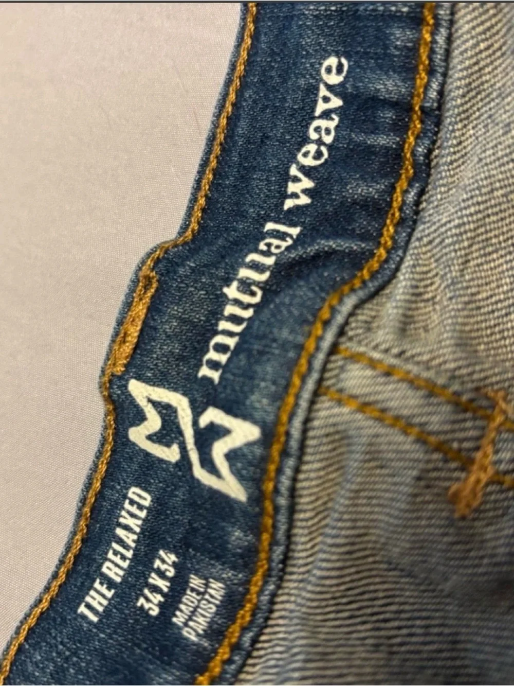 Straight-Leg Men’s Jeans in Medium Blue Wash